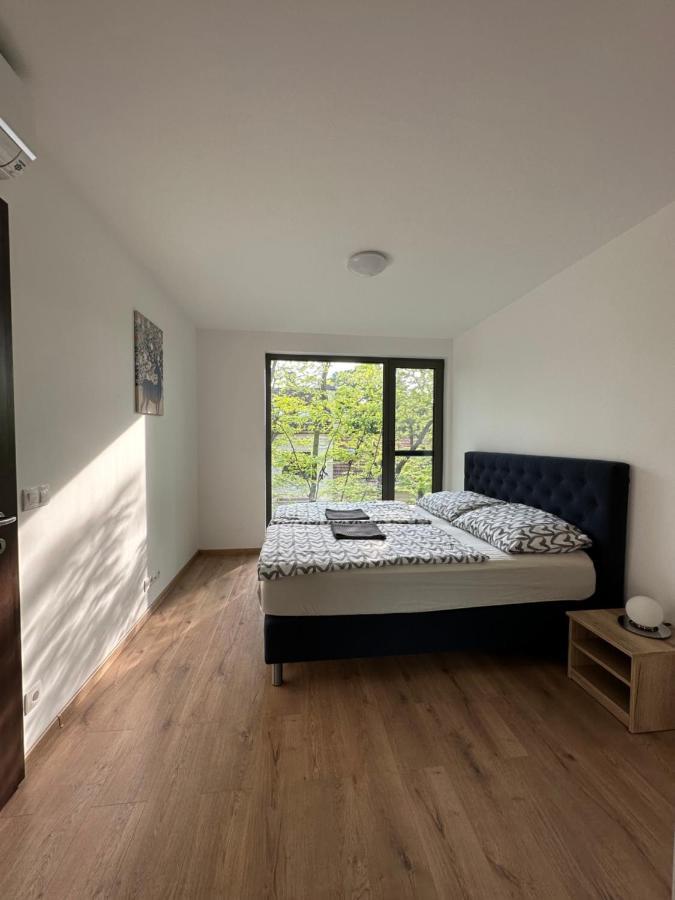 Ota-Group Luxury Selection Apartment Братислава Екстериор снимка